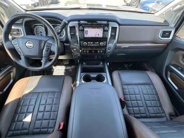 Photo of 2017 Java Metallic Nissan Titan