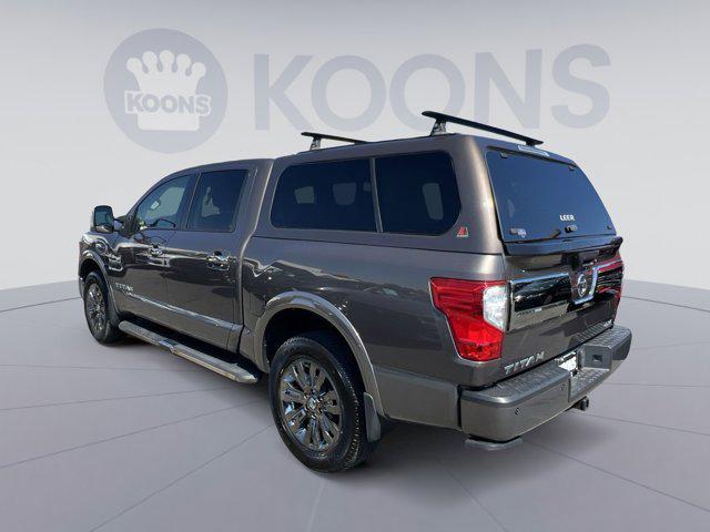 Photo of 2017 Java Metallic Nissan Titan