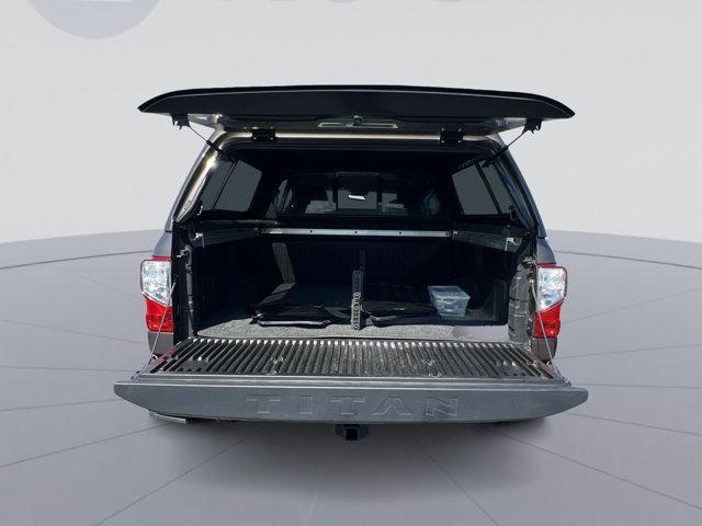 Photo of 2017 Java Metallic Nissan Titan