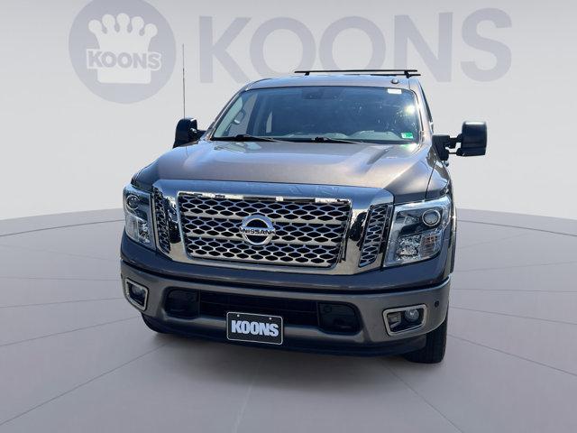 Photo of 2017 Java Metallic Nissan Titan