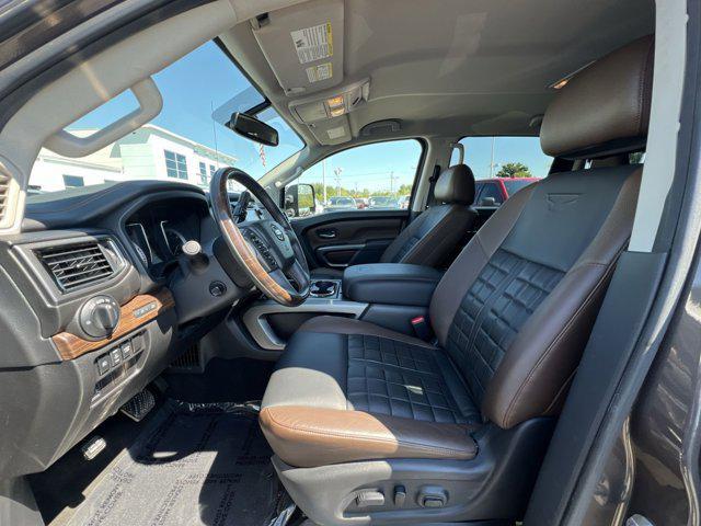 Photo of 2017 Java Metallic Nissan Titan