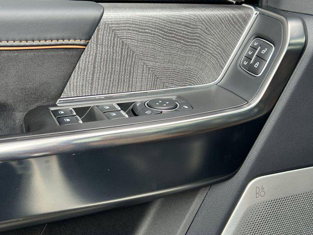 Photo of 2023 STAR WHITE METALLIC TRICOAT Ford F-150