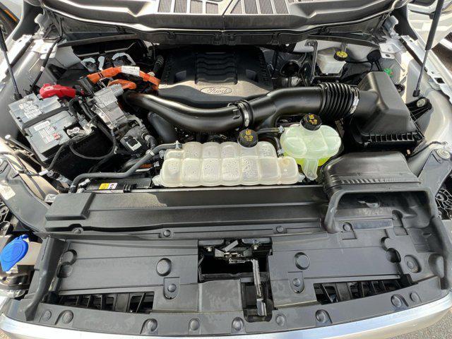 Photo of 2023 STAR WHITE METALLIC TRICOAT Ford F-150