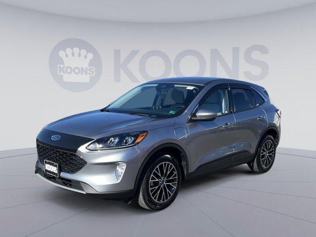 Photo of 2022 ICONIC SILVER Ford Escape
