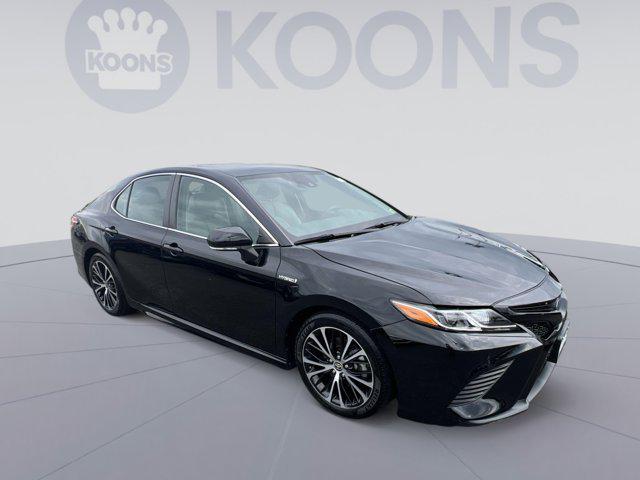 Photo of 2020 Midnight Black Metallic Toyota Camry