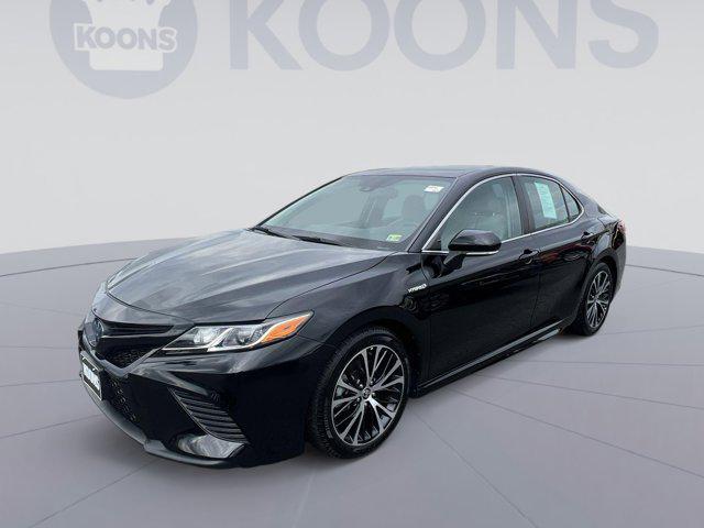 Photo of 2020 Midnight Black Metallic Toyota Camry