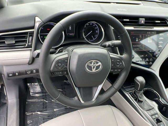 Photo of 2020 Midnight Black Metallic Toyota Camry