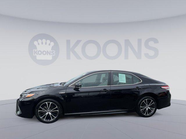Photo of 2020 Midnight Black Metallic Toyota Camry