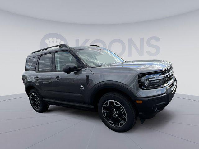Photo of 2025 CARBONIZED GRAY METALLIC Ford Bronco Sport