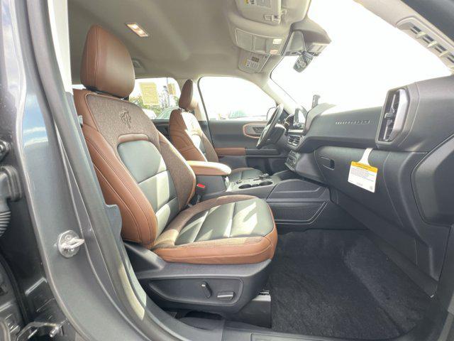 Photo of 2025 CARBONIZED GRAY METALLIC Ford Bronco Sport