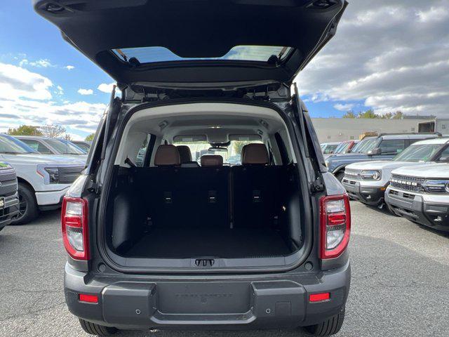Photo of 2025 CARBONIZED GRAY METALLIC Ford Bronco Sport