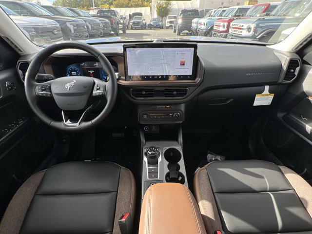 Photo of 2025 CARBONIZED GRAY METALLIC Ford Bronco Sport