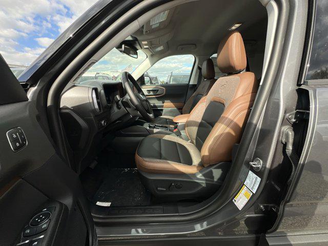 Photo of 2025 CARBONIZED GRAY METALLIC Ford Bronco Sport