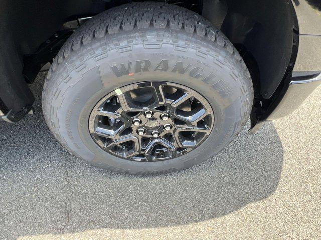 Photo of 2025 AGATE BLACK METALLIC Ford F-150