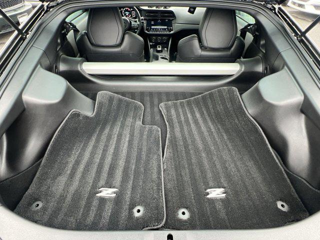 Photo of 2024 Black Diamond Pearl Nissan Z