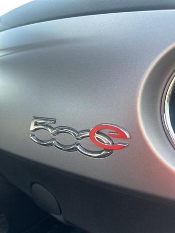 Photo of 2018 Silver FIAT 500e