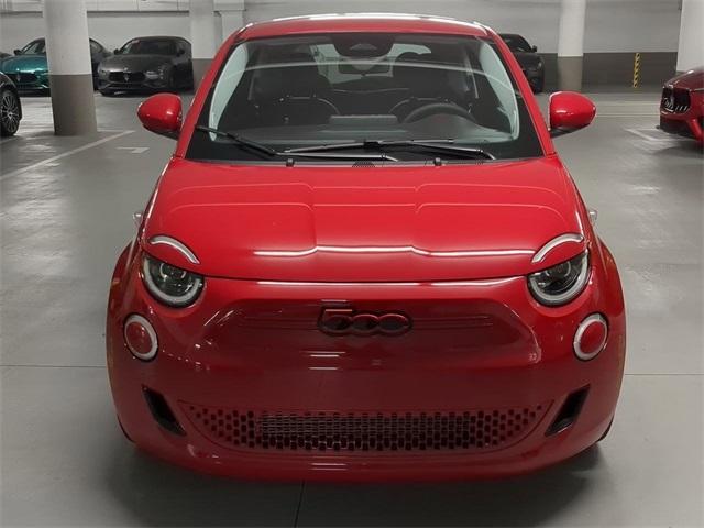 Photo of 2024 Red FIAT 500e