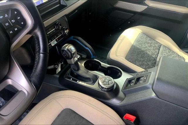 Photo of 2023 Azure Gray Metallic Ford Bronco