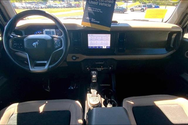 Photo of 2023 Azure Gray Metallic Ford Bronco