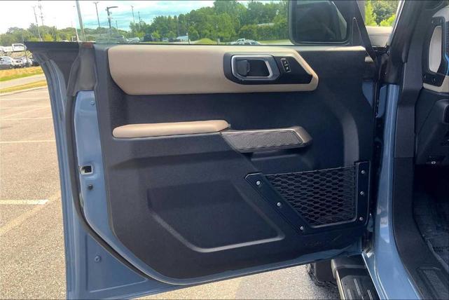 Photo of 2023 Azure Gray Metallic Ford Bronco