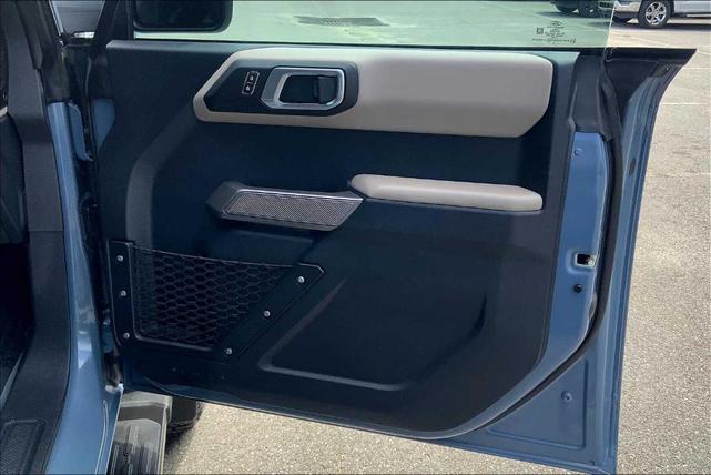 Photo of 2023 Azure Gray Metallic Ford Bronco