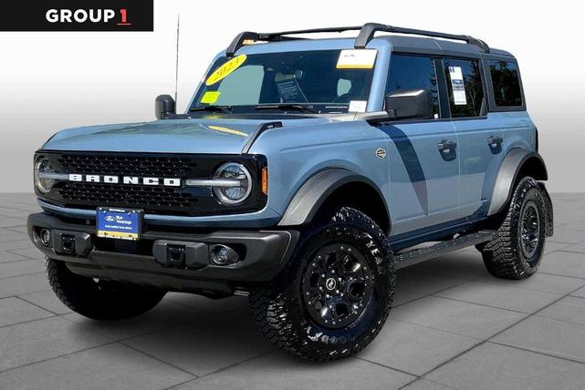 Photo of 2023 Azure Gray Metallic Ford Bronco