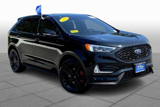 Photo of 2019 Agate Black Metallic Ford Edge