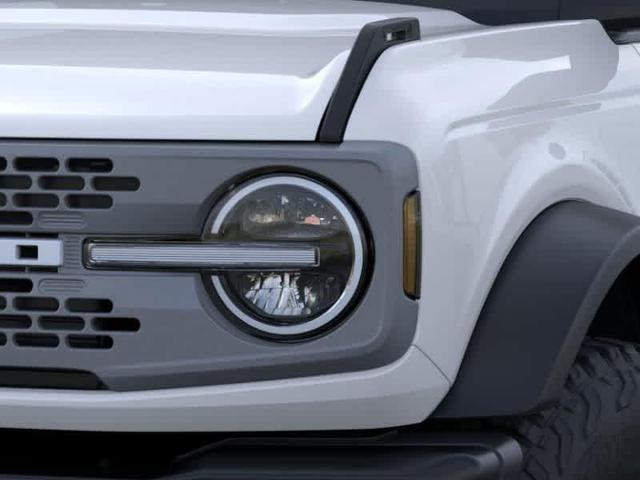 Photo of 2025 White Ford Bronco