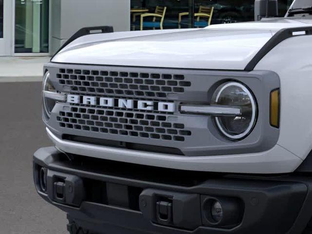 Photo of 2025 White Ford Bronco