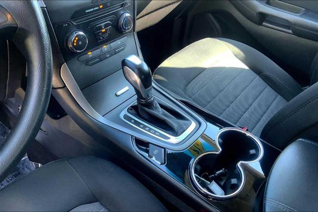 Photo of 2018 Ingot Silver Metallic Ford Edge
