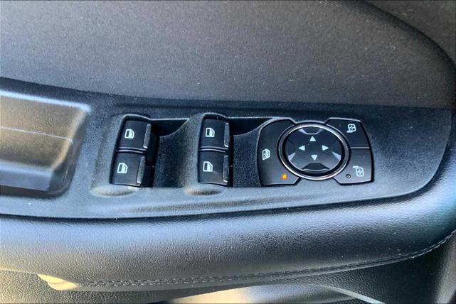 Photo of 2018 Ingot Silver Metallic Ford Edge