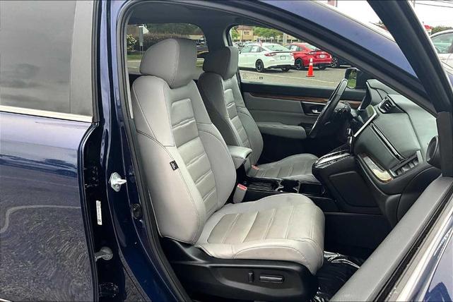 Photo of 2022 Obsidian Blue Pearl Honda CR-V Hybrid