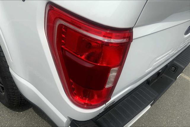 Photo of 2022 Oxford White Ford F-150