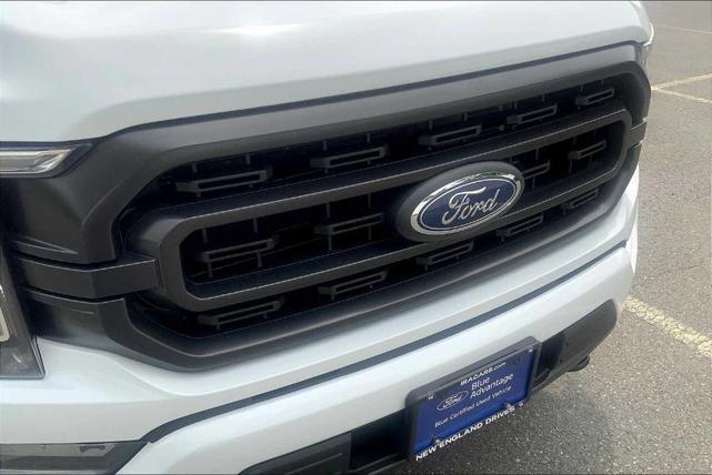 Photo of 2022 Oxford White Ford F-150