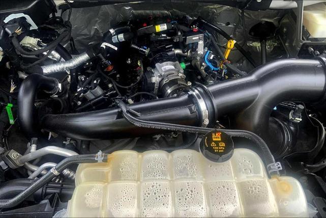 Photo of 2022 Oxford White Ford F-150