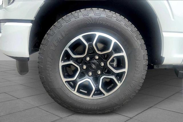 Photo of 2022 Oxford White Ford F-150