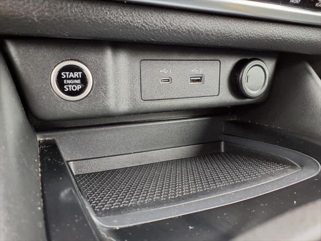 Photo of 2023 Super Black Nissan Rogue