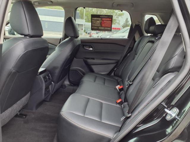 Photo of 2023 Super Black Nissan Rogue