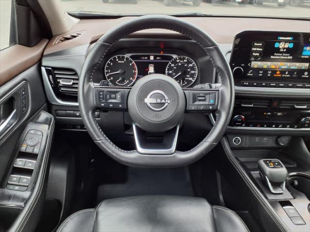 Photo of 2023 Super Black Nissan Rogue