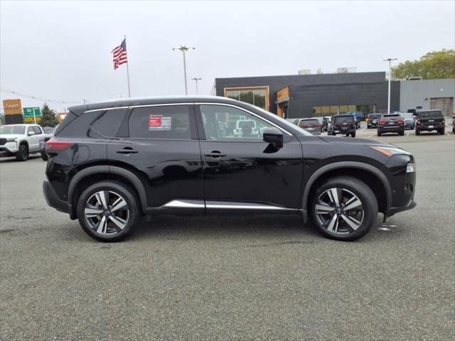 Photo of 2023 Super Black Nissan Rogue