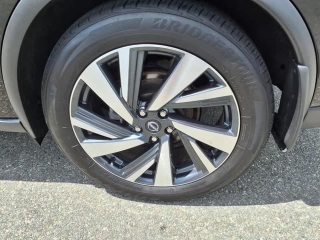 Photo of 2023 Super Black Nissan Murano