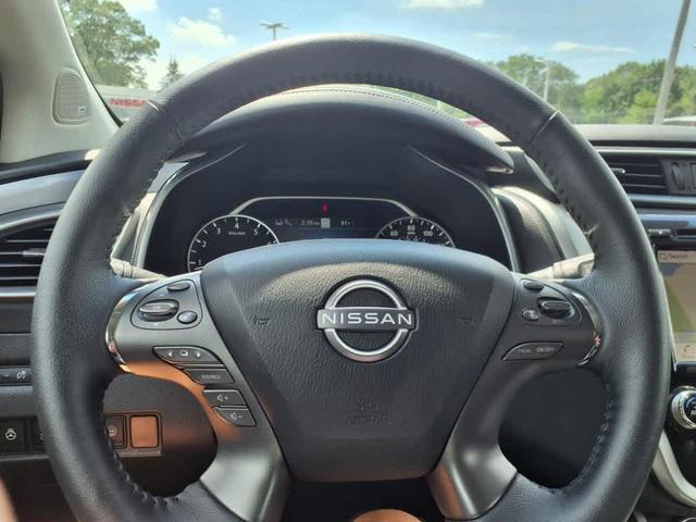 Photo of 2023 Super Black Nissan Murano