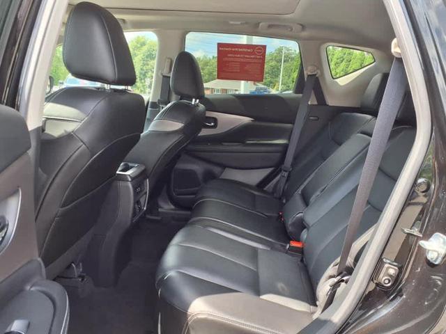 Photo of 2023 Super Black Nissan Murano