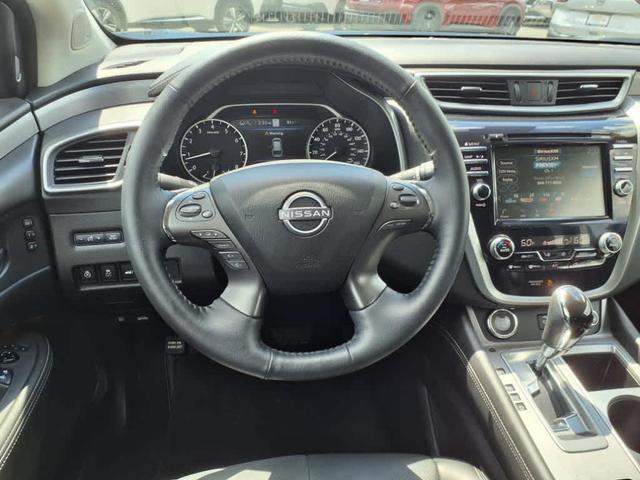 Photo of 2023 Super Black Nissan Murano