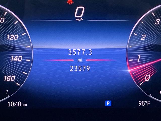 Photo of 2024 Polar White Mercedes-Benz GLE 350