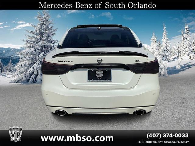 Photo of 2018 White Nissan Maxima