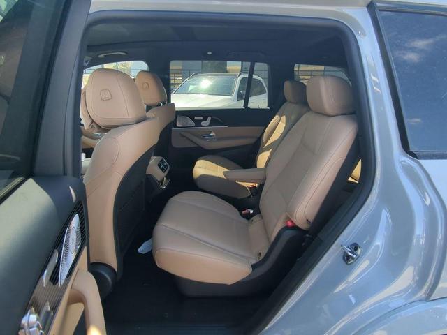 Photo of 2026 Alpine Gray Mercedes-Benz GLS 450