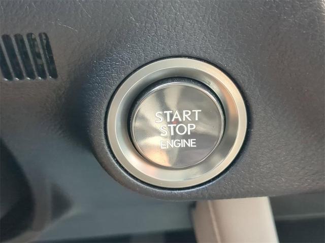 Photo of 2022 Atomic Silver Lexus RX 350