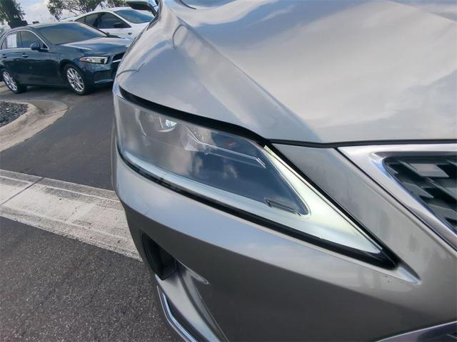 Photo of 2022 Atomic Silver Lexus RX 350