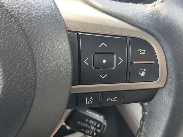 Photo of 2022 Atomic Silver Lexus RX 350